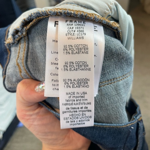 FRAME Le Cutoff Jean shorts - Picture 5 of 5